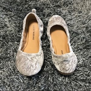 *SOLD* Lucky Brand Flats